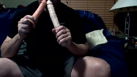 Snapshot of biguylovessuckingcock chatting on January 21, 11:34 pm biguylovessuckingcock online show from January 21, 11:34 pm