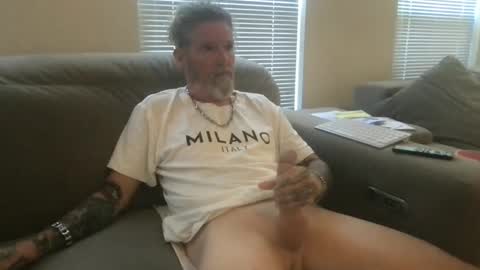 Bigwhitedickdaddy online show from October 3, 1:27 pm