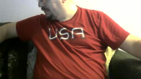 Snapshot of bigxcountry_39 chatting on October 26, 2:35 am bigxcountry_39 online show from October 26, 2:35 am