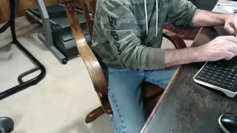 billy471 online show from March 9, 9:09 pm