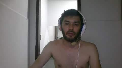 binhodm1 online show from January 3, 6:22 am