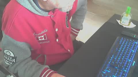 Snapshot of biparislove chatting on February 1, 10:15 am BigDick online show from February 1, 10:15 am