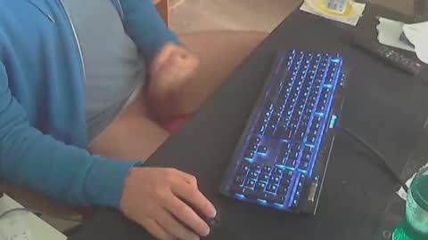 Snapshot of biparislove chatting on October 11, 8:29 am BigDick online show from October 11, 8:29 am