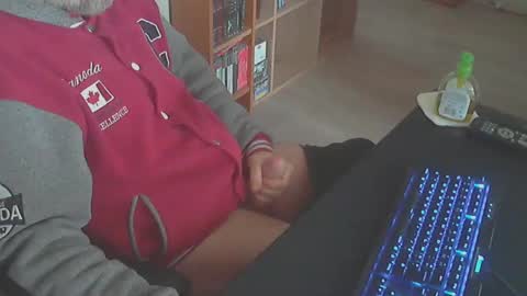 Snapshot of biparislove chatting on January 26, 8:46 am BigDick online show from January 26, 8:46 am