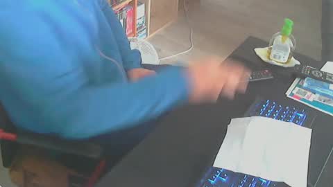 Snapshot of biparislove chatting on February 23, 8:00 am BigDick online show from February 23, 8:00 am