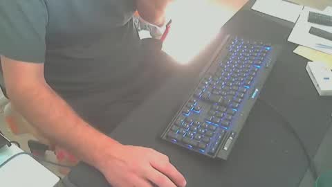 Snapshot of biparislove chatting on October 18, 10:31 am BigDick online show from October 18, 10:31 am