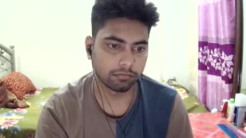 birbikrom104 online show from May 28, 7:06 am
