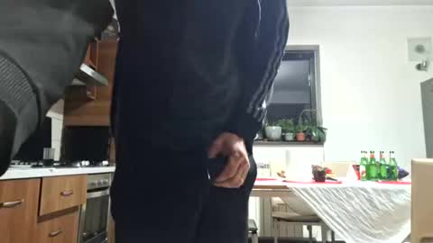 Snapshot of bisexdadd chatting on December 27, 3:20 am bisexdadd online show from December 27, 3:20 am