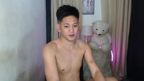 alex online show from April 22, 6:12 pm