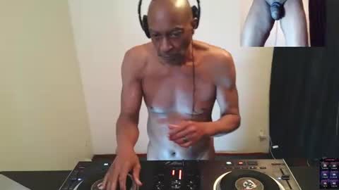 Black Panther8686 online show from April 11, 12:40 am