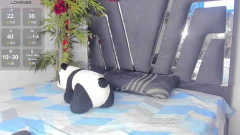 Snapshot of black_rose02 chatting on March 8, 11:33 am B L A C K  R O S E  online show from March 8, 11:33 am