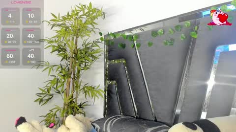 Snapshot of black_rose02 chatting on February 7, 11:34 am B L A C K  R O S E  online show from February 7, 11:34 am