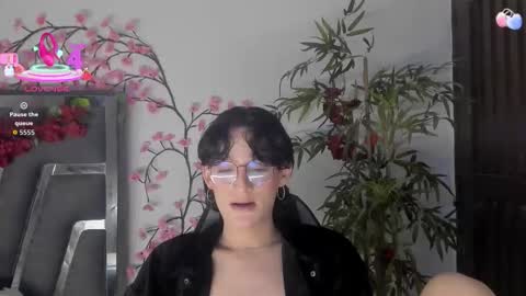 Snapshot of black_rose02 chatting on September 11, 2:05 pm B L A C K  R O S E  online show from September 11, 2:05 pm