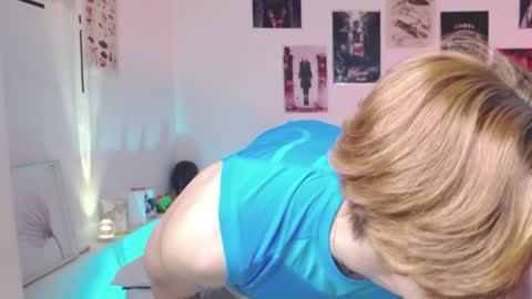 Snapshot of black_skull22 chatting on December 6, 7:45 pm Bryan  online show from December 6, 7:45 pm