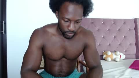 Snapshot of blacknikes chatting on January 27, 12:26 pm Twtter 1MikeBeckford            Onlyfns beckfordmike online show from January 27, 12:26 pm