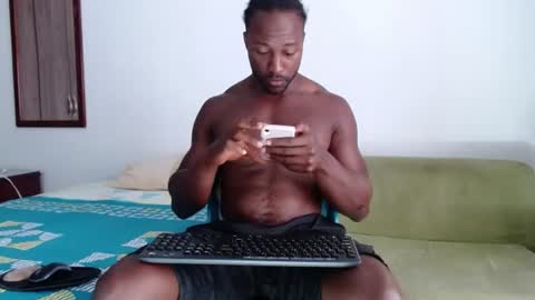 Twtter 1MikeBeckford            Onlyfns beckfordmike online show from July 1, 2:07 pm
