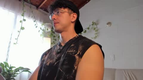 Blake Levi  Independent Model online show from June 8, 3:57 pm