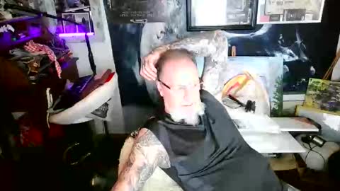 blindsurfer780299 online show from September 30, 10:30 am