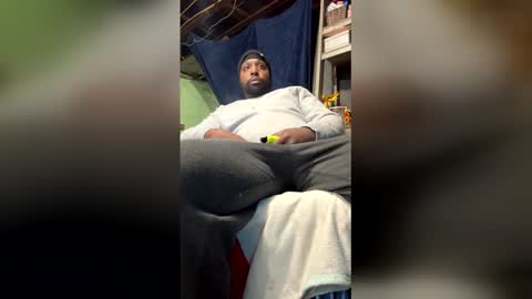 blkmamba63 online show from April 27, 6:13 pm