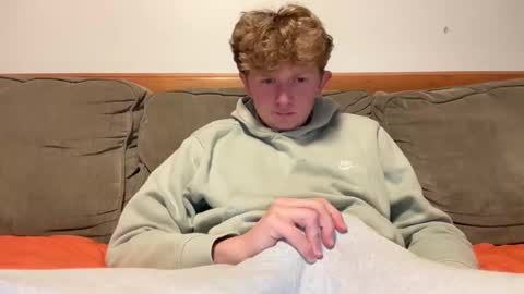 Snapshot of blondiedicks1 chatting on October 23, 6:11 pm blondiedicks1 online show from October 23, 6:11 pm