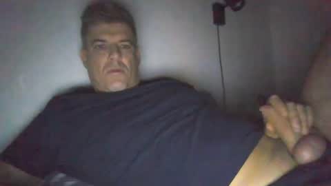 Snapshot of blue_eye_hot_dick chatting on December 4, 10:19 pm blue_eye_hot_dick online show from December 4, 10:19 pm