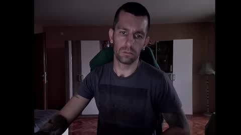 Runaway online show from January 3, 2:08 pm