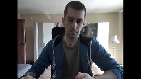 Runaway online show from March 4, 10:57 am