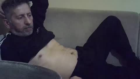 blue online show from February 1, 8:47 pm