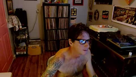 Snapshot of bnczuperzexy chatting on September 15, 4:58 am ZuperZexyZounds online show from September 15, 4:58 am