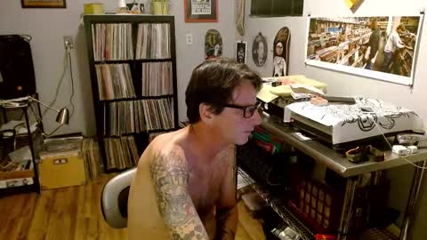 Snapshot of bnczuperzexy chatting on October 3, 7:35 am ZuperZexyZounds online show from October 3, 7:35 am