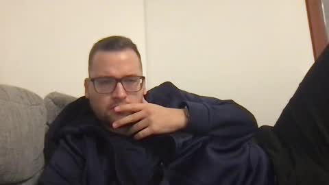 Snapshot of bobbele94 chatting on January 8, 6:52 pm bobbele94 online show from January 8, 6:52 pm