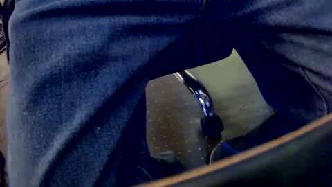 bobbie420_ online show from December 28, 2:43 am