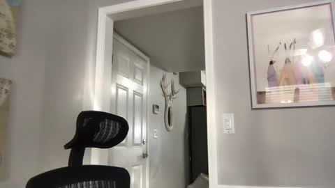 bobbylightfoot3 online show from December 12, 9:58 pm