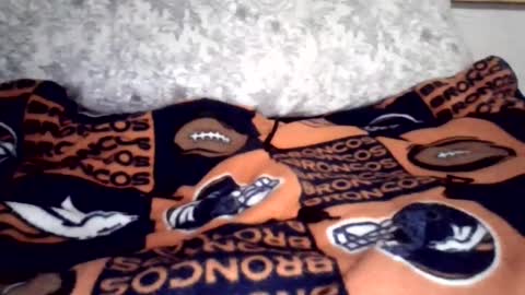 Snapshot of bobert420 chatting on February 5, 8:32 am bobert420 online show from February 5, 8:32 am