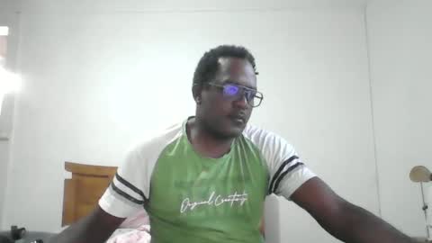 BOBOSS online show from November 19, 10:15 am