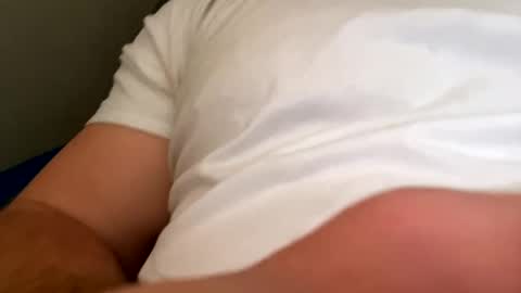 Snapshot of bodukes3233 chatting on January 30, 6:54 pm Swingingdong online show from January 30, 6:54 pm