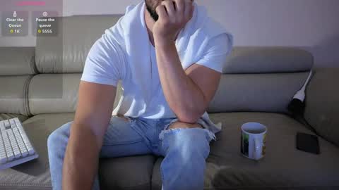 boiteasex online show from April 14, 4:12 am