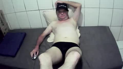 cesar augusto online show from March 9, 1:04 am