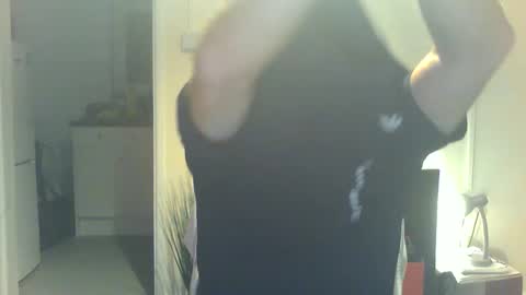 Snapshot of boppy21 chatting on March 4, 3:11 am Boppy21 online show from March 4, 3:11 am