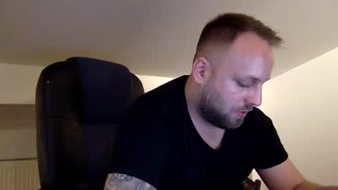 hugo online show from April 18, 1:51 am