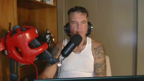 Snapshot of boss1420 chatting on October 24, 6:42 pm BOSS online show from October 24, 6:42 pm