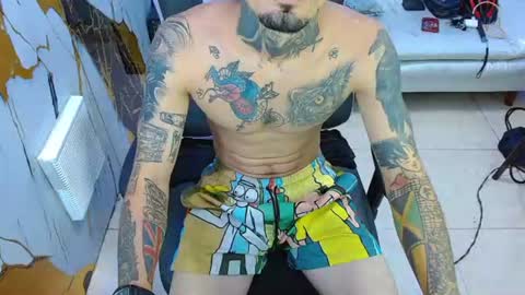 boy_tatto77 online show from July 16, 1:56 am