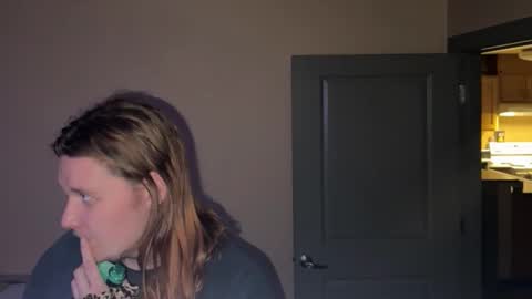 clay online show from March 26, 4:38 am