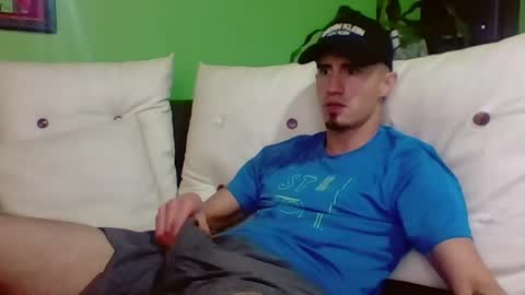 Felipe  online show from May 15, 3:42 pm