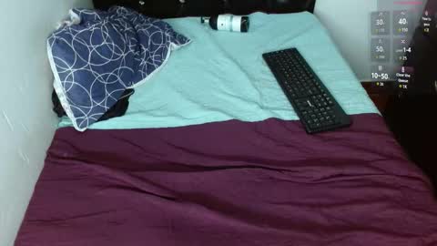 boyg_hots online show from November 21, 10:20 pm