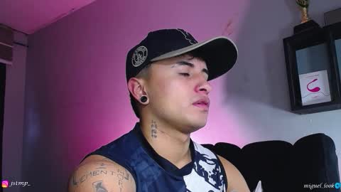 Snapshot of boylatin_777 chatting on October 6, 10:25 pm miguel  online show from October 6, 10:25 pm
