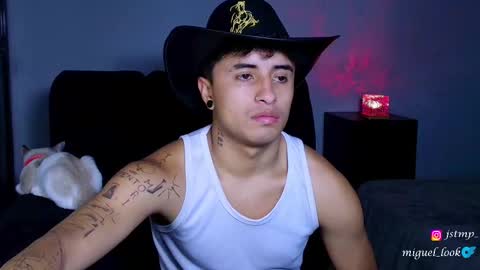 Snapshot of boylatin_777 chatting on October 16, 2:36 pm miguel  online show from October 16, 2:36 pm