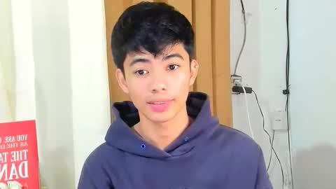 HI IM JAMES DONT FORGET GIVE ME THUMBS UP AND JOIN TO MY FANCLUB online show from December 21, 10:18 pm