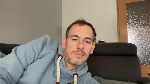 boytoyhh online show from November 17, 1:25 pm