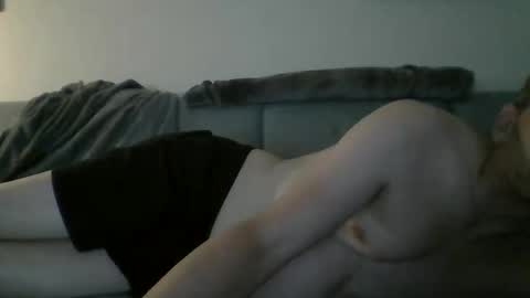 boyxy1 online show from May 29, 7:35 pm